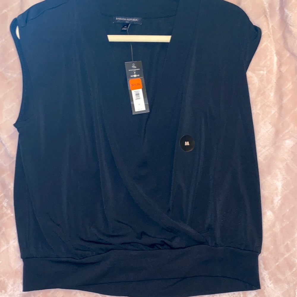 Black banana republic sleeveless med top